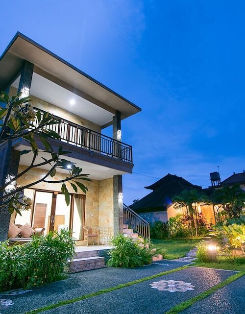 Staying in a Beautiful & Affordable Balinese Bungalow